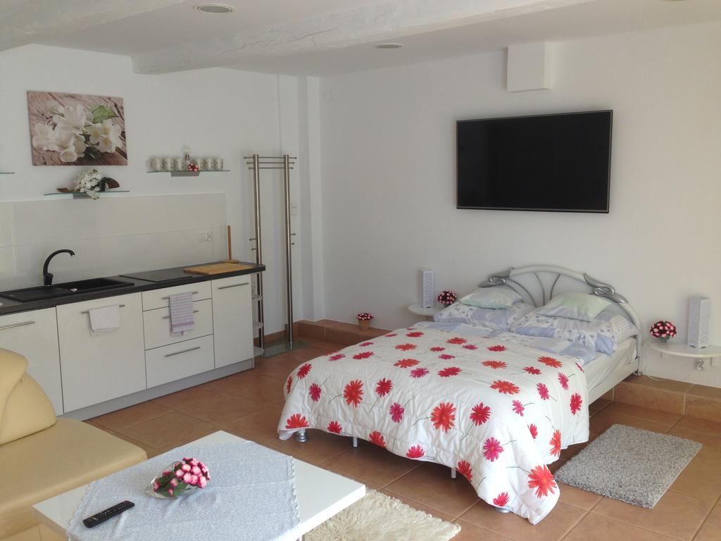 Apartamenty Kris Mikołajki Exterior foto
